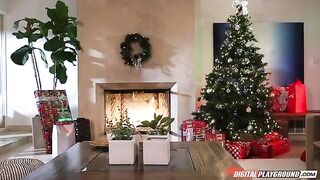 Babe fucked by a man in Santa Claus costumes