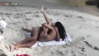 A couple has sex on the hidden beach and gets caught