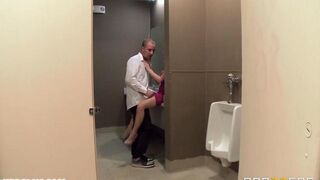 A girl was fucked by a waiter in the restaurant toilet