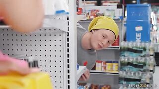 The bodega bro has achieved the impossible with a breathtaking girl