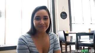 A guy checks the strength of a girl’s hands when giving advice