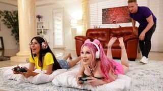 The cutie doesn’t know which hole to choose in this steamy roleplay scene