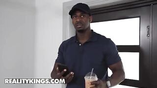 Valentina Jewels ordered adult delivery, got intimate with the guy