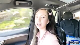 The blowjob is so smooth that the guy didn't notice anything