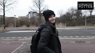 I picked up this cute girl on a walk and fucked her