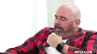 A group sex party to understand the meaning of family relationships