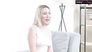 A young girl was fucked hard in her pussy during casting
