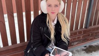 A trick to get a new iPhone 16 Pro Max from a lucky girl