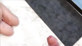 A new format for summer sex, inspired by steamy encounters on video