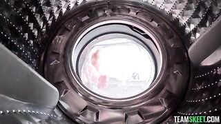 A girl got a vibration from the washing machine