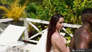 Sexual beauties got excellent cock sucking skills. Awesome threesome!