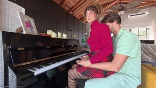 A hot Jewish stepmom with a great ass seduces her stepson in POV