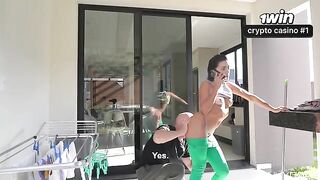The housemaid always has a chance to lick the cock