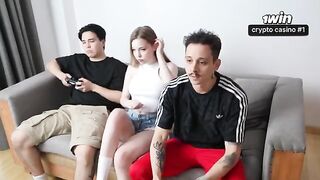 The team is assembled, it's time to work on her orgasm! - HD 1080p