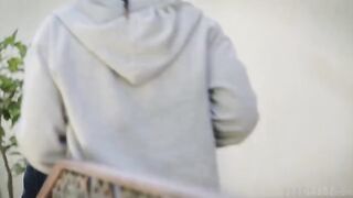 The art of oral sex for her, a masterful display on the bed