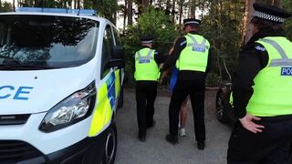 A girl was fucked by the policeman in public