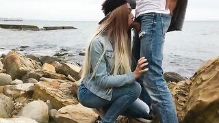 A sexy blondie has sex with her boyfriend on the city streets