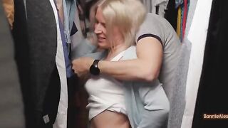 Spontaneous sex of the real couple right in the dressing room
